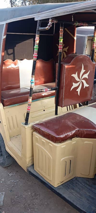 pickup and drop rickshaw available h please contact 03102270652