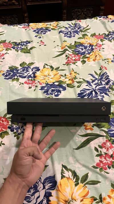 Xbox One X 1 Tb