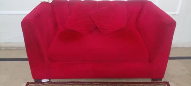 4 seater sofa are avaible for sale 10/8 condition in just 13000