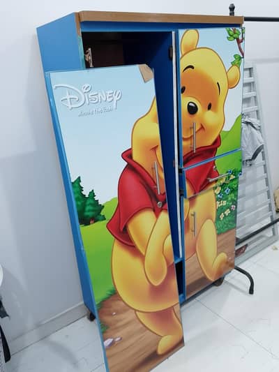 broken baby's almaari not used