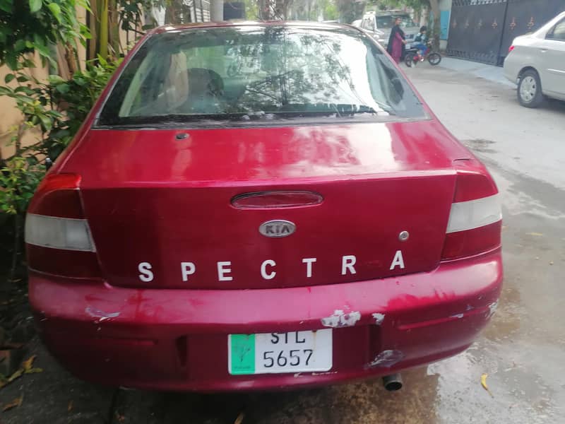 Spectra Hatchback 3