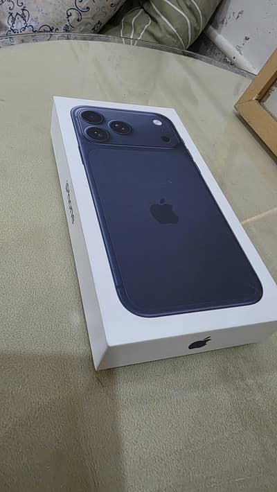 Iphone 17 Pro Max + Original Power Adapter