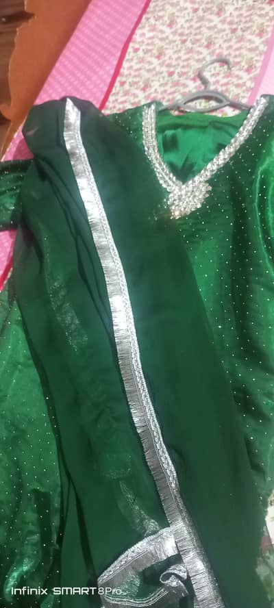 trending mirror silk in bottom green clr