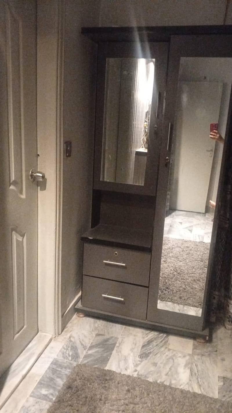 dressing table 1