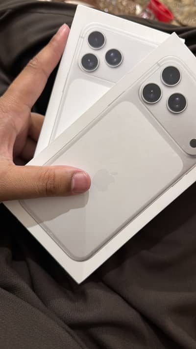 Iphone 17 pro max Silver 256gb box pack non PTA