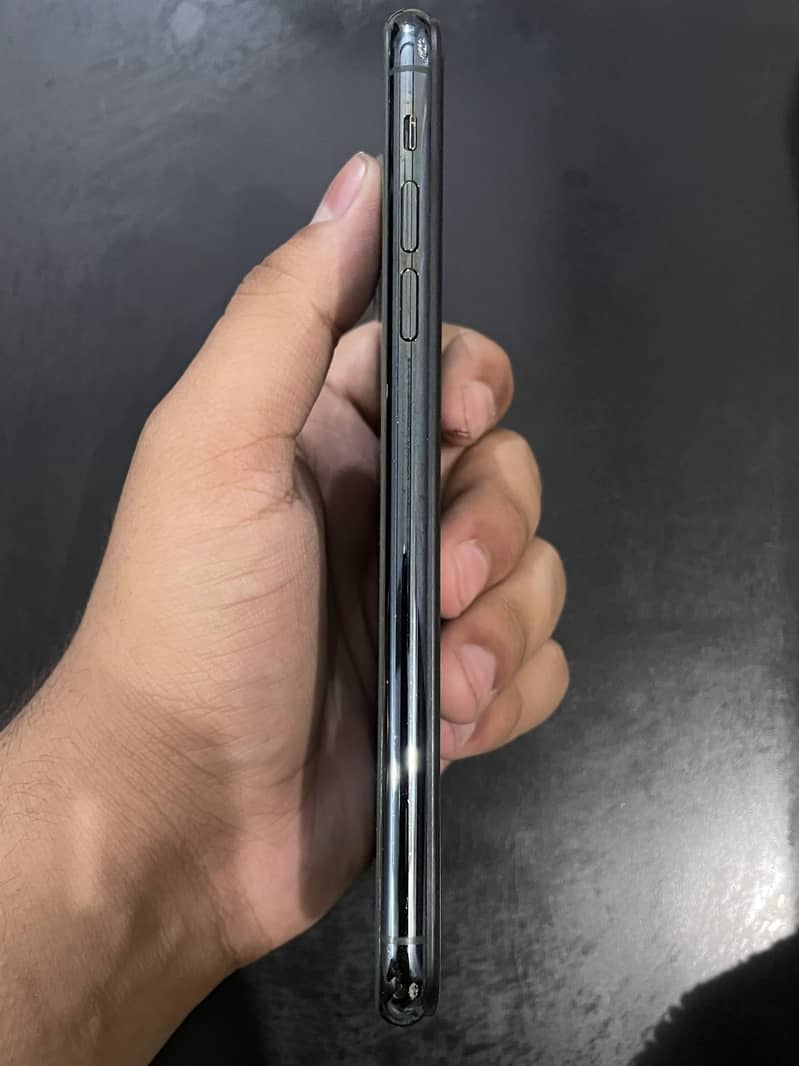 Iphone 11 pro max 1