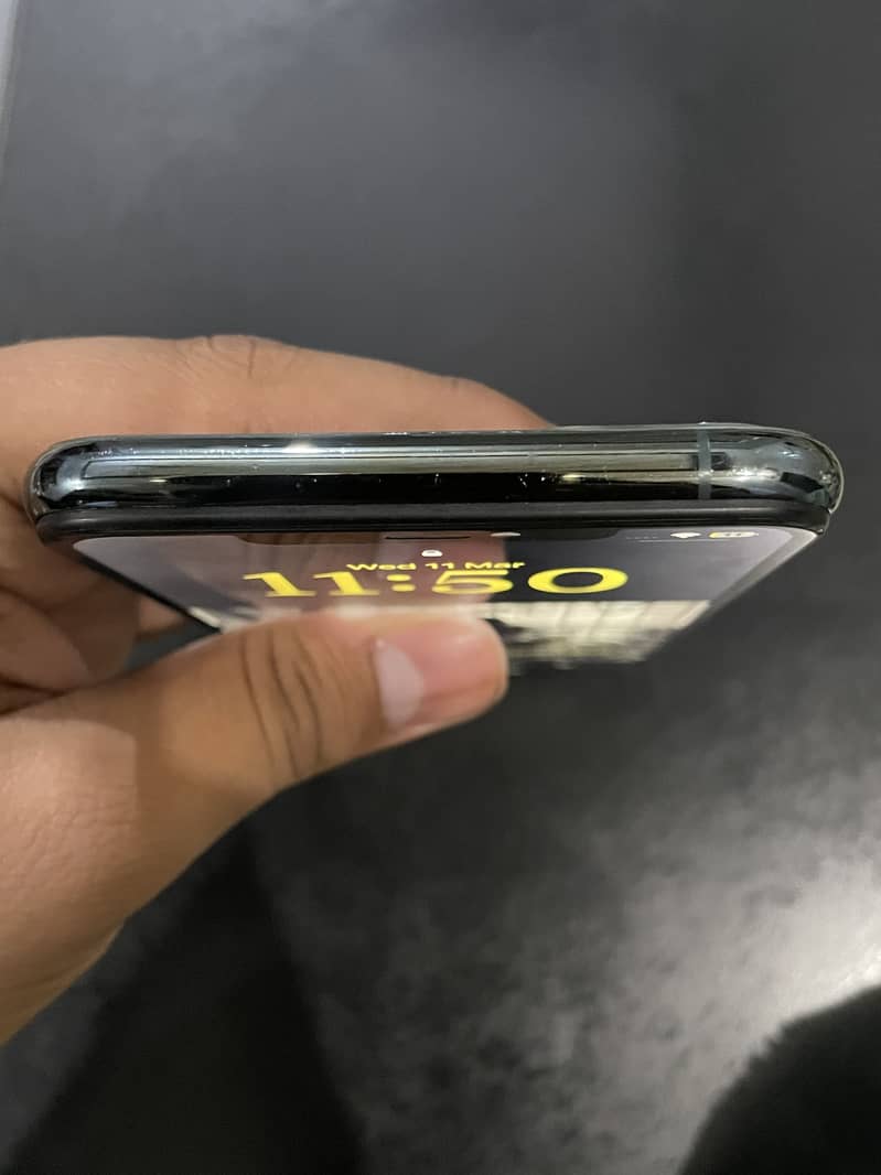 Iphone 11 pro max 2