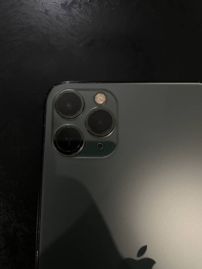 Iphone 11 pro max 4