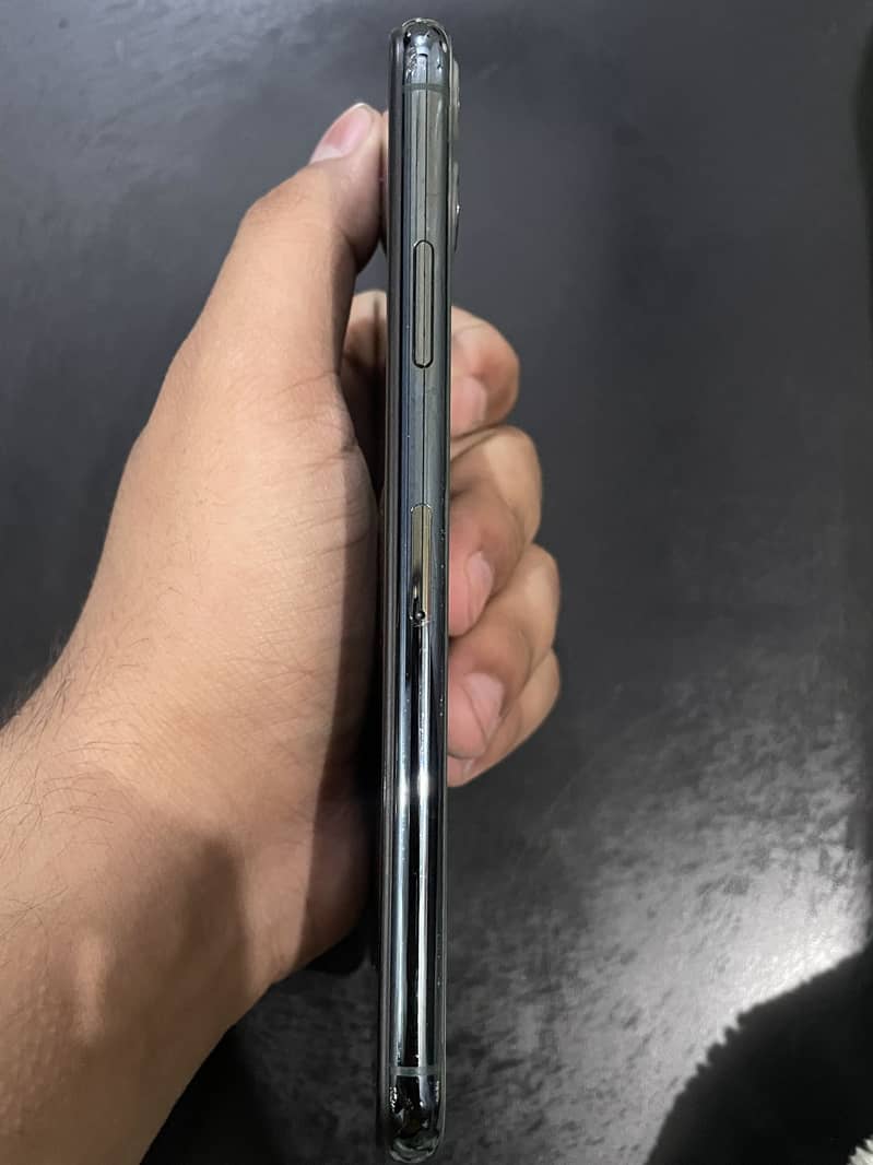 Iphone 11 pro max 5