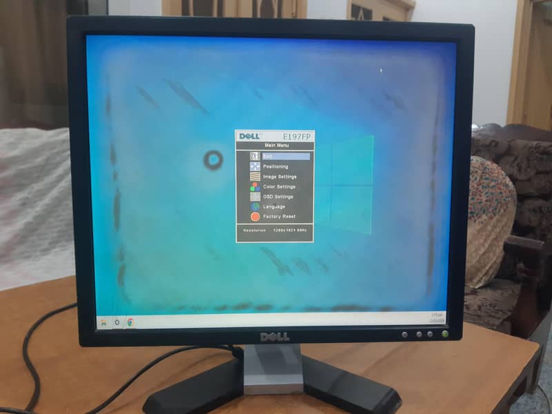 Dell LCD ( Model E197FP ) 0