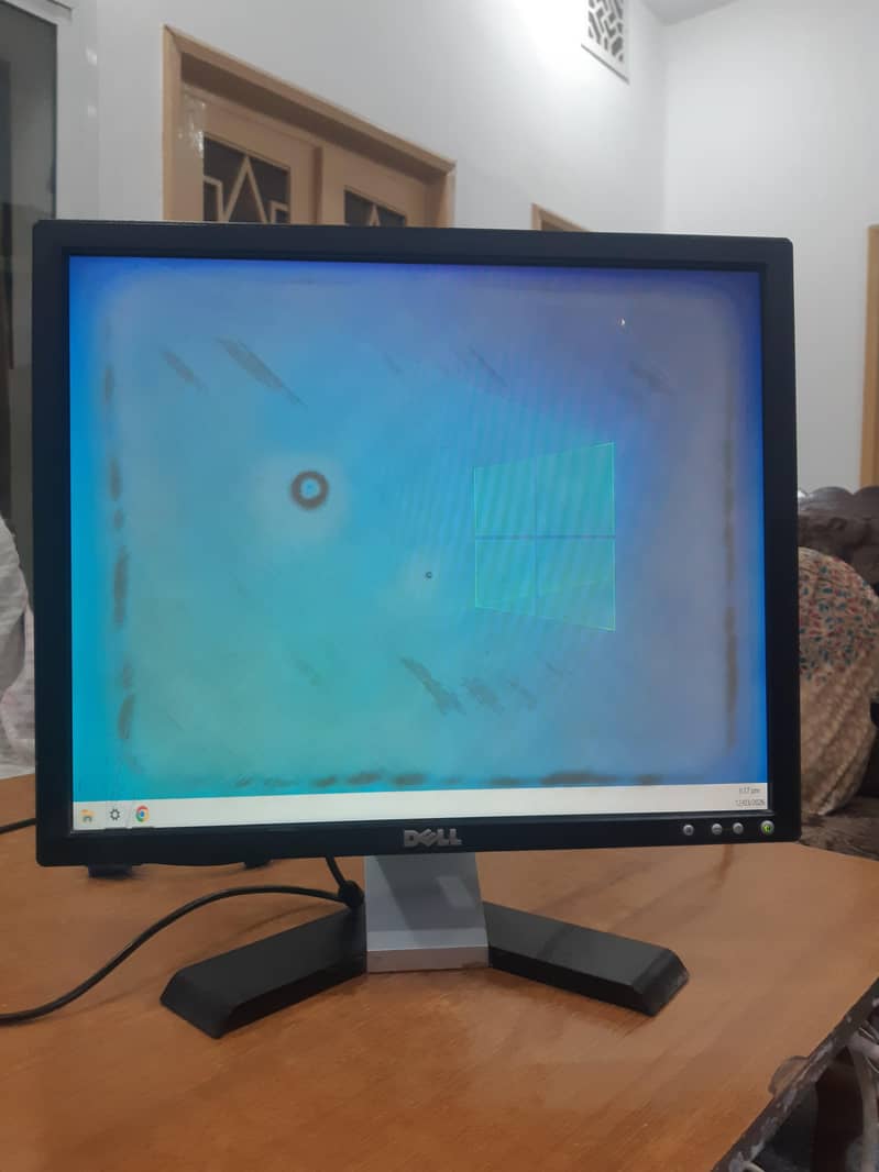 Dell LCD ( Model E197FP ) 1