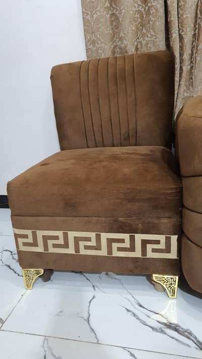 8 seater . L shapee sofa