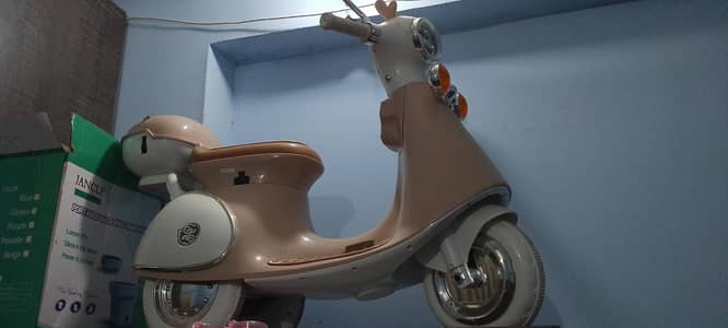 baby scootie battery