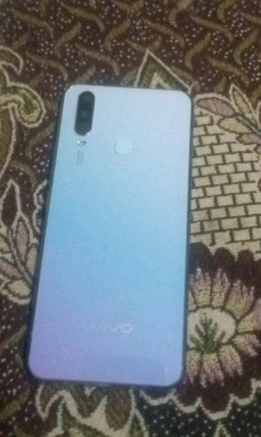 vivo y17