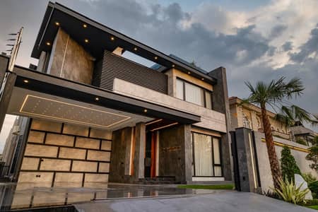 2 Kanal Beautiful House In Phase 6 With Basement With Pool Cinema And 6 Bed Room One Kanal Construction One Kanal Lone Best House For Investment Purpose