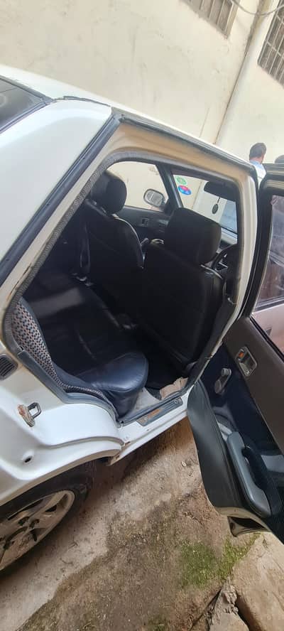 Mrgallah white . 03445777376