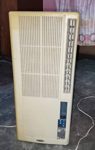 genuine gas Mai hai cooling bohat achi Karta hai