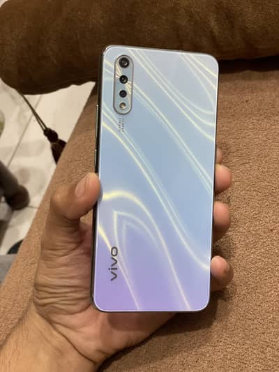 Vivo s1