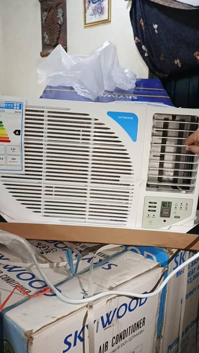 SKYWOOD SAWA TONE IMPORTED AC INVERTER ENERGY SAVER RWP ISLAMABAD