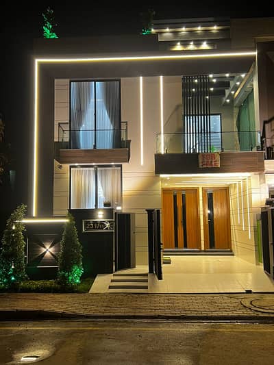 5 Marla Beautiful House for Sale in Bahria Orchard Lahore Phase 1 Eastern Extension Block | Prime Location