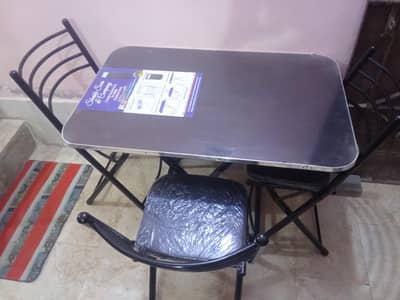 3 chear 1 table
