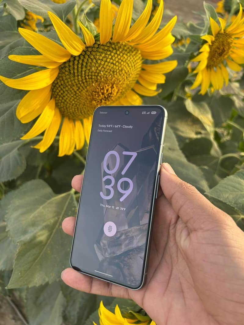 Google pixel 8 1