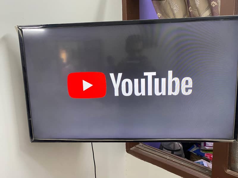 40" LED 0