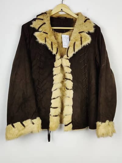 Get This Asthetic Winter Jacket For Only 1500 pkr!