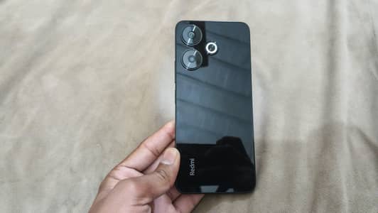 7month warranty main hai total geniun hai diba charger sath