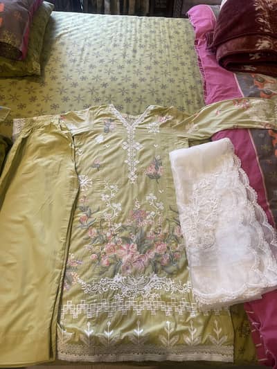 Good condition ladies lawn suit
