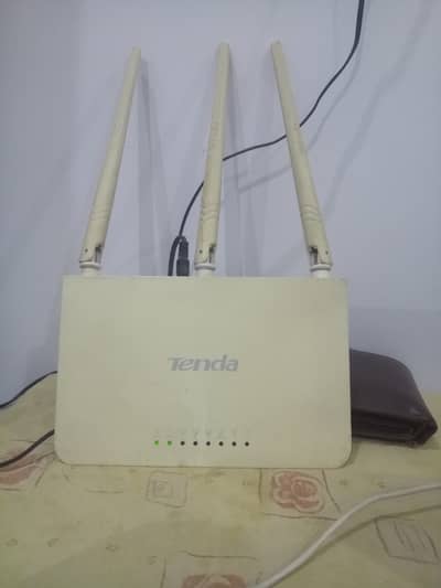 Tenda Router Model F3
