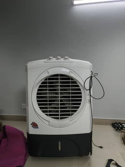 Air Cooler With Ice Botles Brand New Condition Low Price