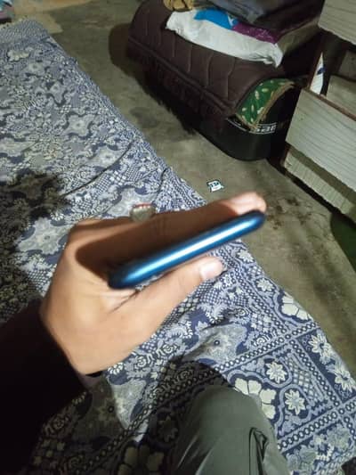 tecno Spark 6 go 4ram 64rom small working best phone ?03282885106