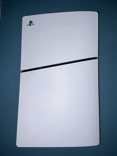 PlayStation 5 Slim Edition, almost Brand New