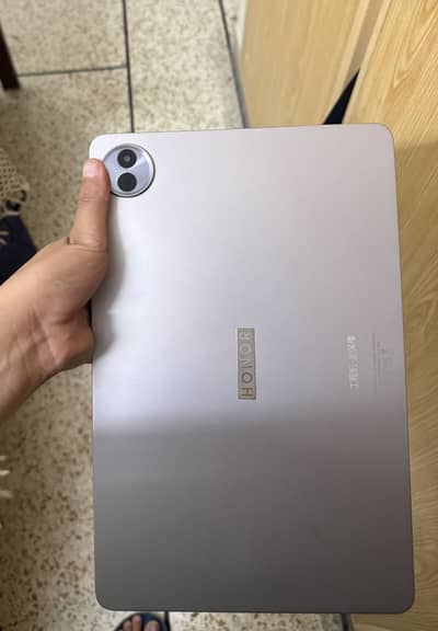 Honor pad 10 - 12 inch display