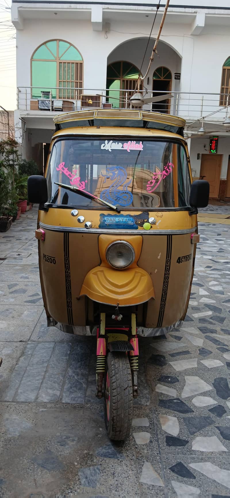 انجن ٹائر بیٹری بلکل اوکے ہے باڈی اوکے زبردست 0