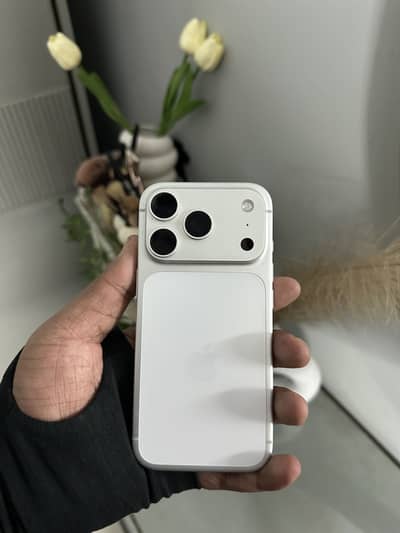 IPHONE 17 pro 256 Jv  sliver colour