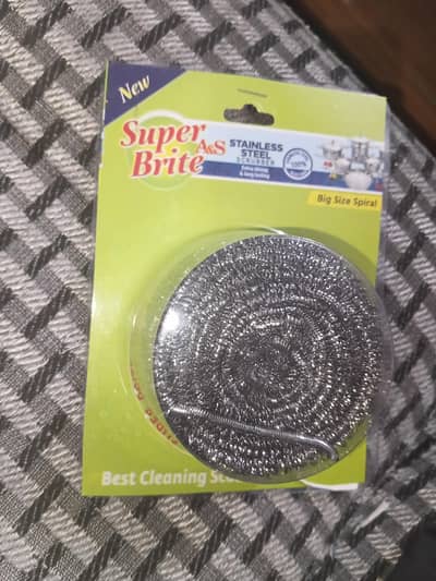 atomatic scrubber machine operator+helper