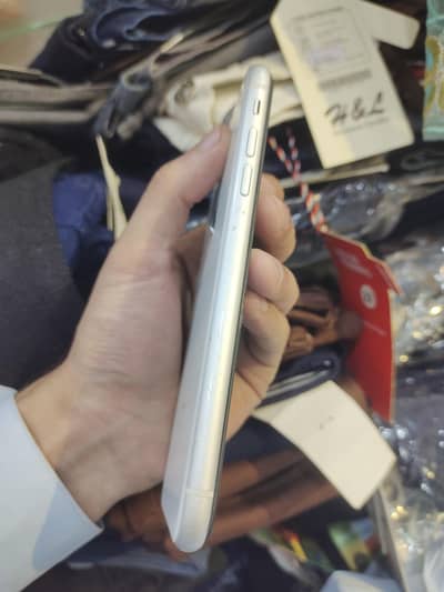 iphone xr 64gb non PTA