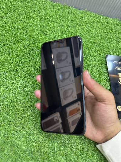 XS Max 10/10 condition PTA proved physical/esim
