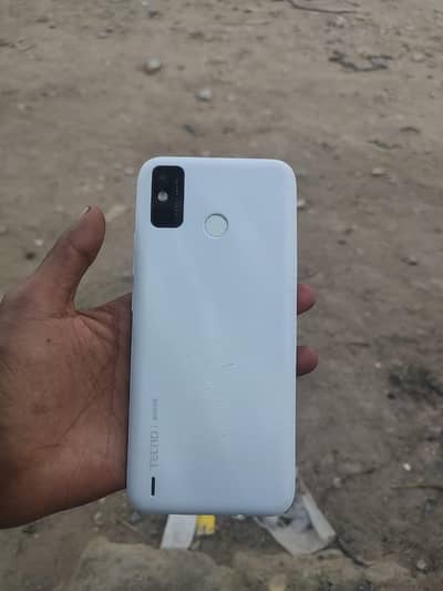 Tecno spark 6go 4/64 box available