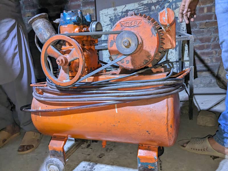 HECO paint machine compressor 1