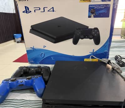 Sony PS4 orignal condion.