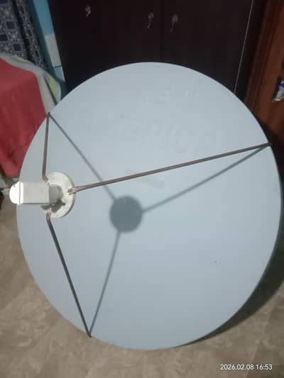 fiber dish 5 fit with complete stand and signal solution LNB