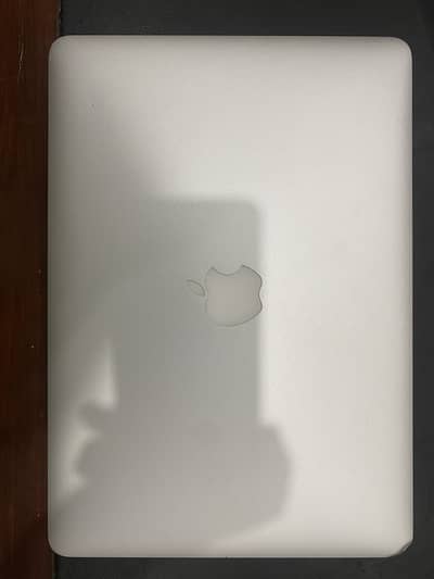 MacBook Air 2017 8GB Ram 128 GB Memory