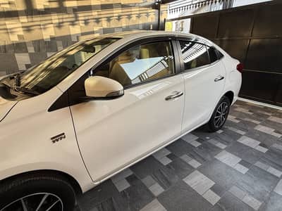 Yaris 1.5 Ativ 2021 b2b Genuine