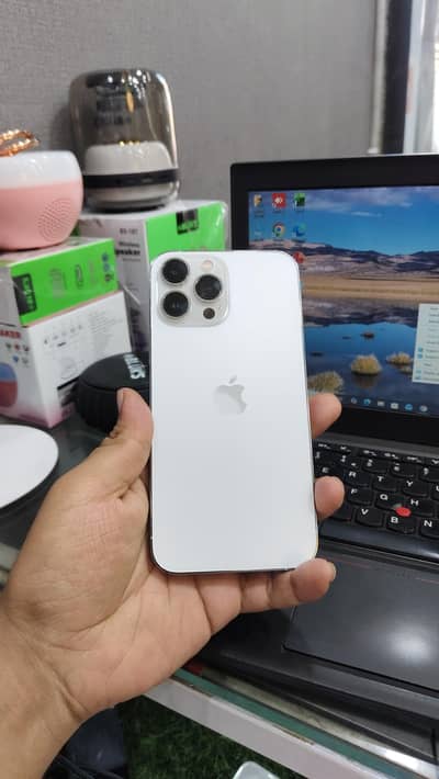 13 pro max factory unlock 256GB 90 battery