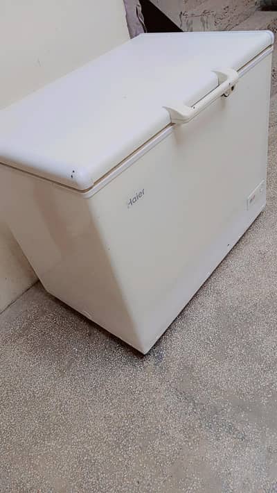 Haier. deep freezer bilkul okay
