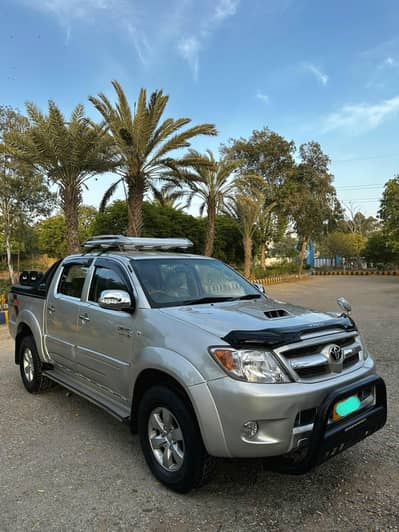 Toyota vigo model 2006/2016 karachi custom clear