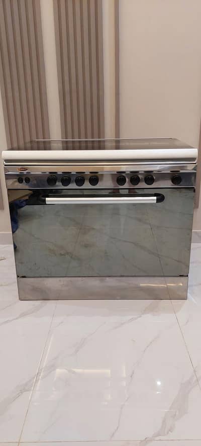 5 Burner stove for sale Stove is on cylinder